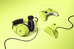 RazerEssentialDuoBundleforXbox-ElectricVolt_1
