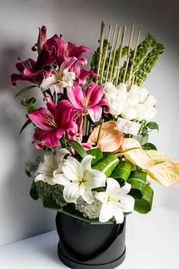 flowers-lilies-box-1