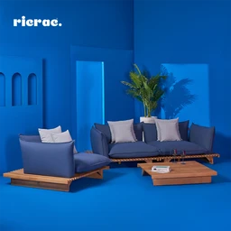Razend-_Wooden_Outdoors