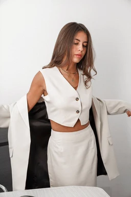 Beige_vest_1