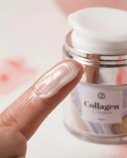 Collagen_Cream_-_Texture_3_-_Finger_Touch