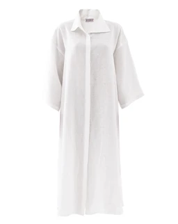 - What the product is: A long, loose-fitting white linen shirt dress with a hidden placket and a wide, structured collar. 
- Apparent audience: Women (based on the cut, long length, and styling).
- Notable attributes: White linen fabric, relaxed silhouette, three-quarter or full-length sleeves, knee to ankle length, minimalist styling with a clean front placket and collar.