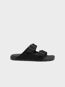 f67a8f977e28438c8233fb4d5c0b6aff-boss-50563157-black-001-men-informal-shoes-0