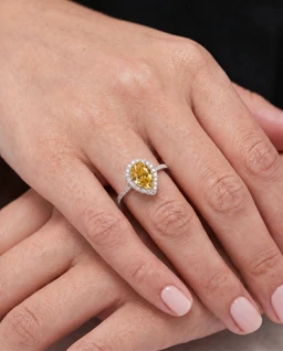 Canary-Glow-Pear-Ring
