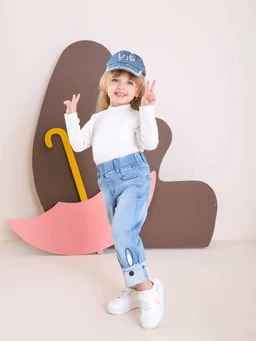 7011_pantsjeanscatgirlslightblue_2