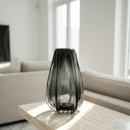 smoke-petal-vase-9800272