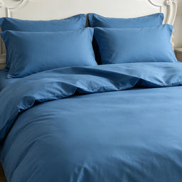 C001
